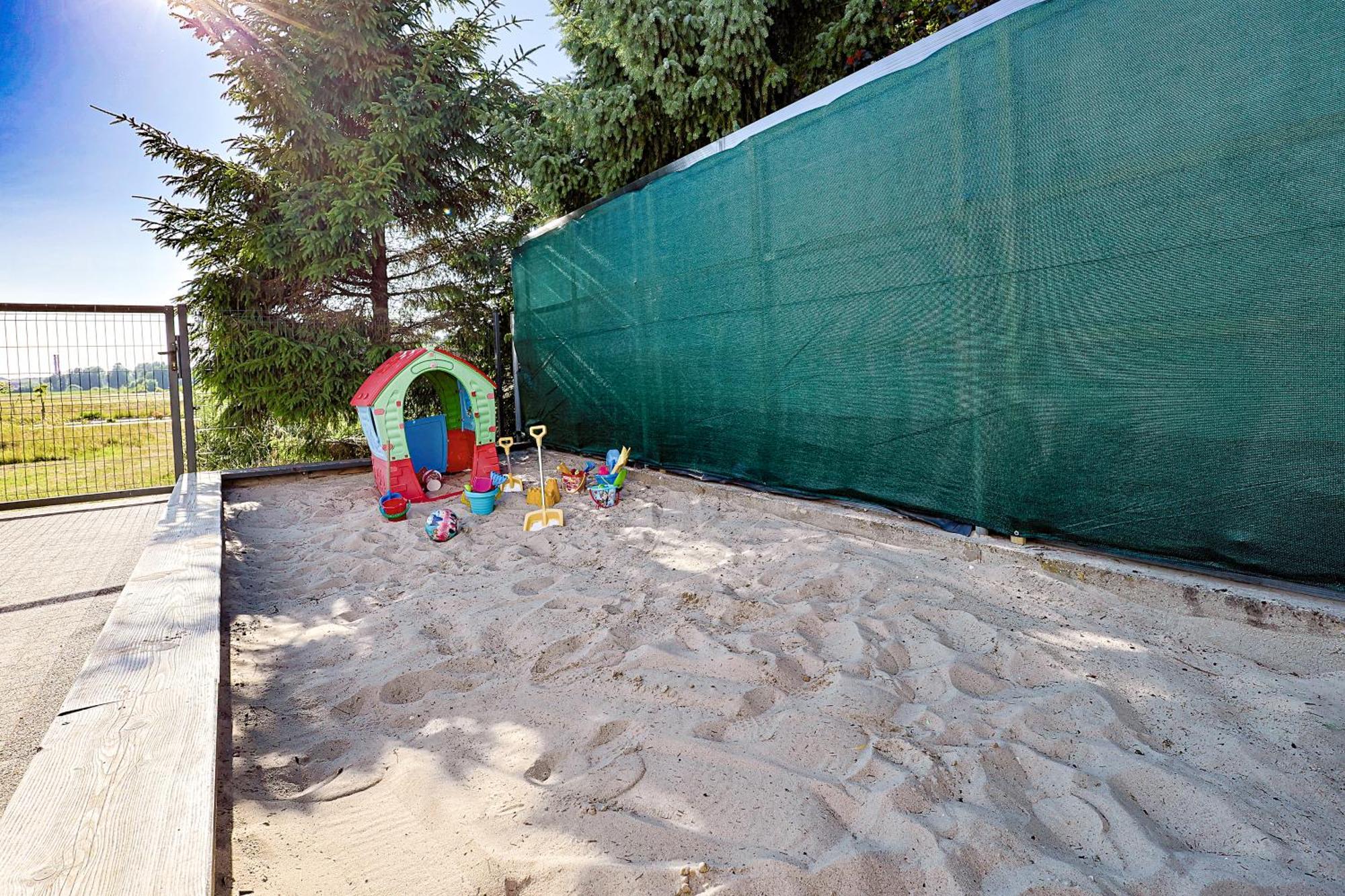 Aurora Ustka-Przewloka Aparthotel Exteriör bild