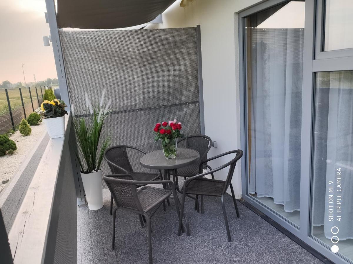 Aurora Ustka-Przewloka Aparthotel Exteriör bild